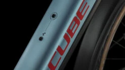 Cube Nuride Hybrid Performance 625 Allroad Metalblue´n´red 9 Cube Nuride Hybrid Performance 625 Allroad Metalblue´n´red -Meilleur Vélos Magasin CUBE Nuride Hybrid Performance 625 Allroad metalblue n red 632661 4